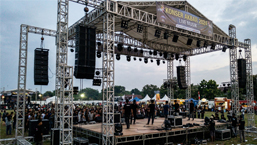 Panggung truss aluminium profesional untuk konser dan event besar oleh Eventara Indonesia