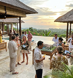 Tema open house tropical luxury villa mewah dekorasi premium