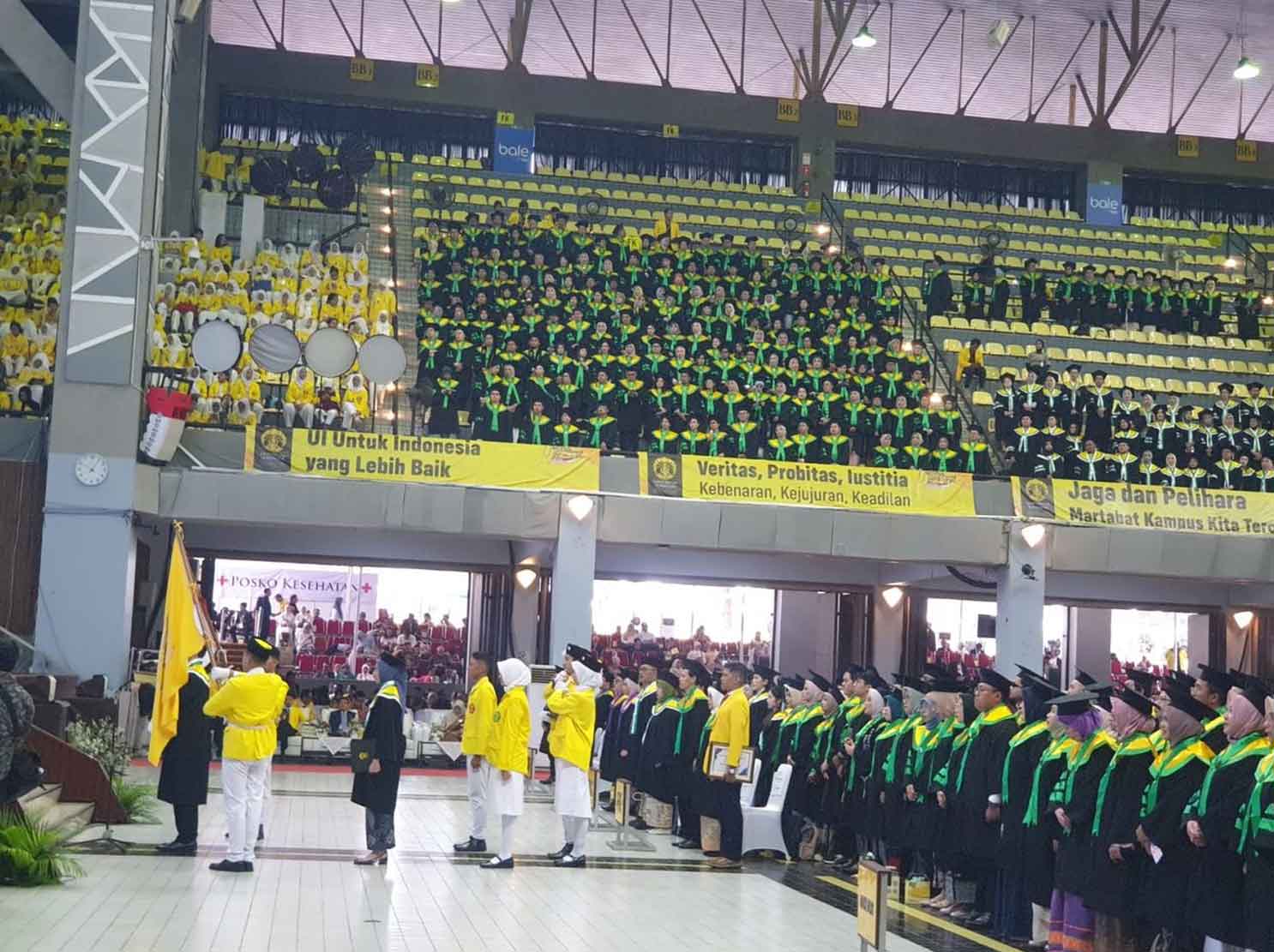 Panggung wisuda profesional – Eventara Indonesia