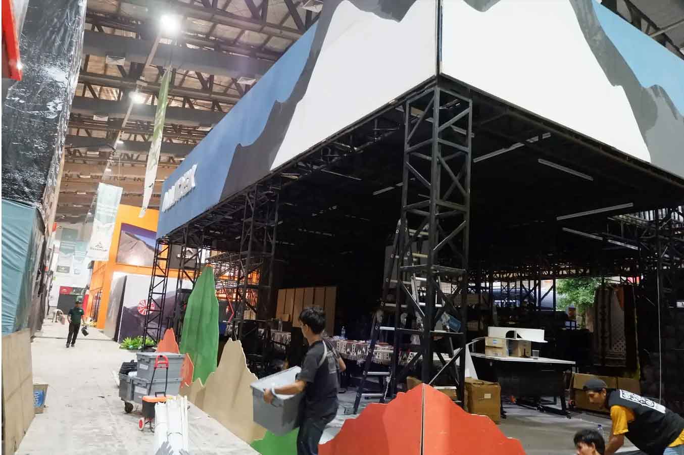 Booth ALLTREK ukuran 12 × 12 meter INDOFEST 2026 oleh Eventara Indonesia