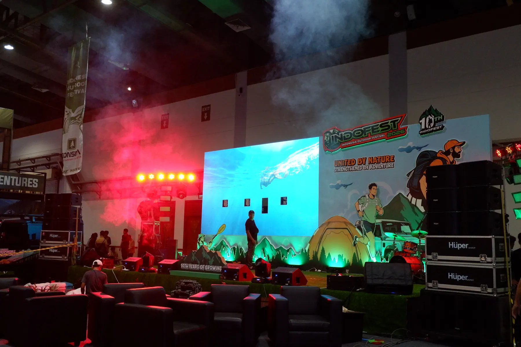 Setting Videotron dan panggung di INDOFEST 2026 oleh Eventara Indonesia